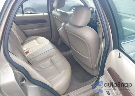 2003 Mercury Grand Marquis Gs из США, поврежденный, VIN 2MEFM74W73X640765